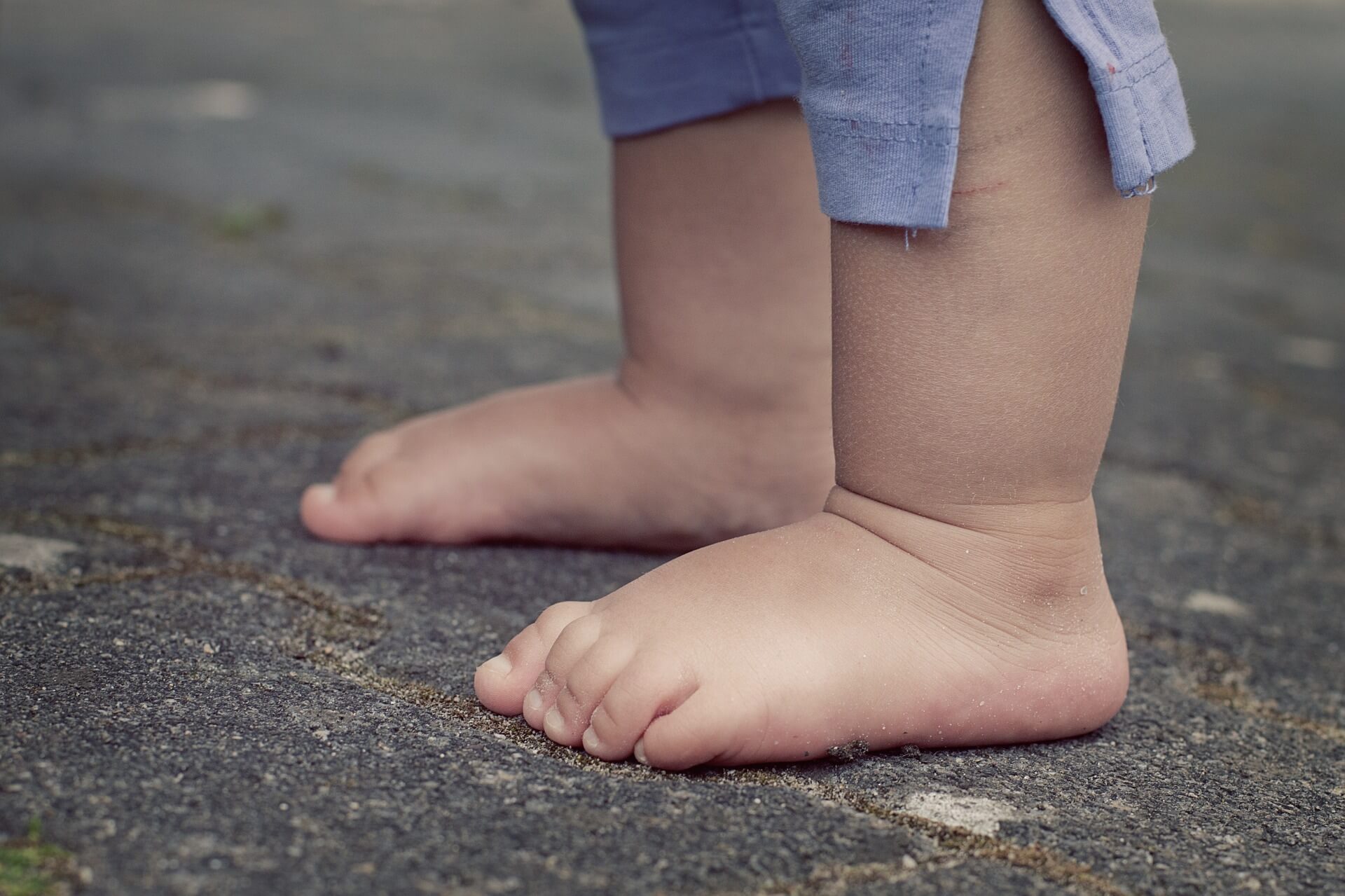 歩きはじめ1歳3ヶ月児の運動と歩数